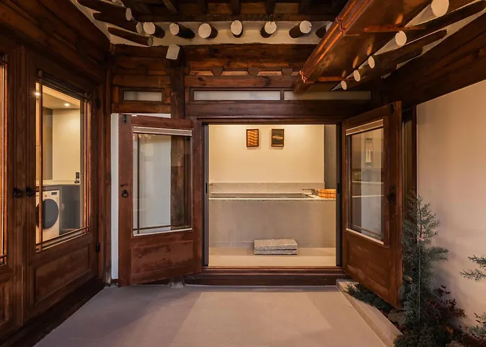 Luxury Hanok In Breeze Apartment